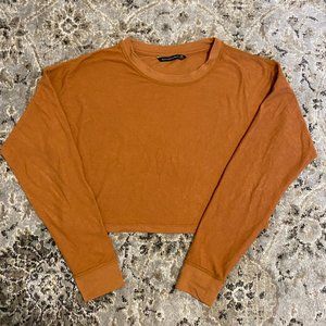 Loose Fitting Cropped Long Sleeve